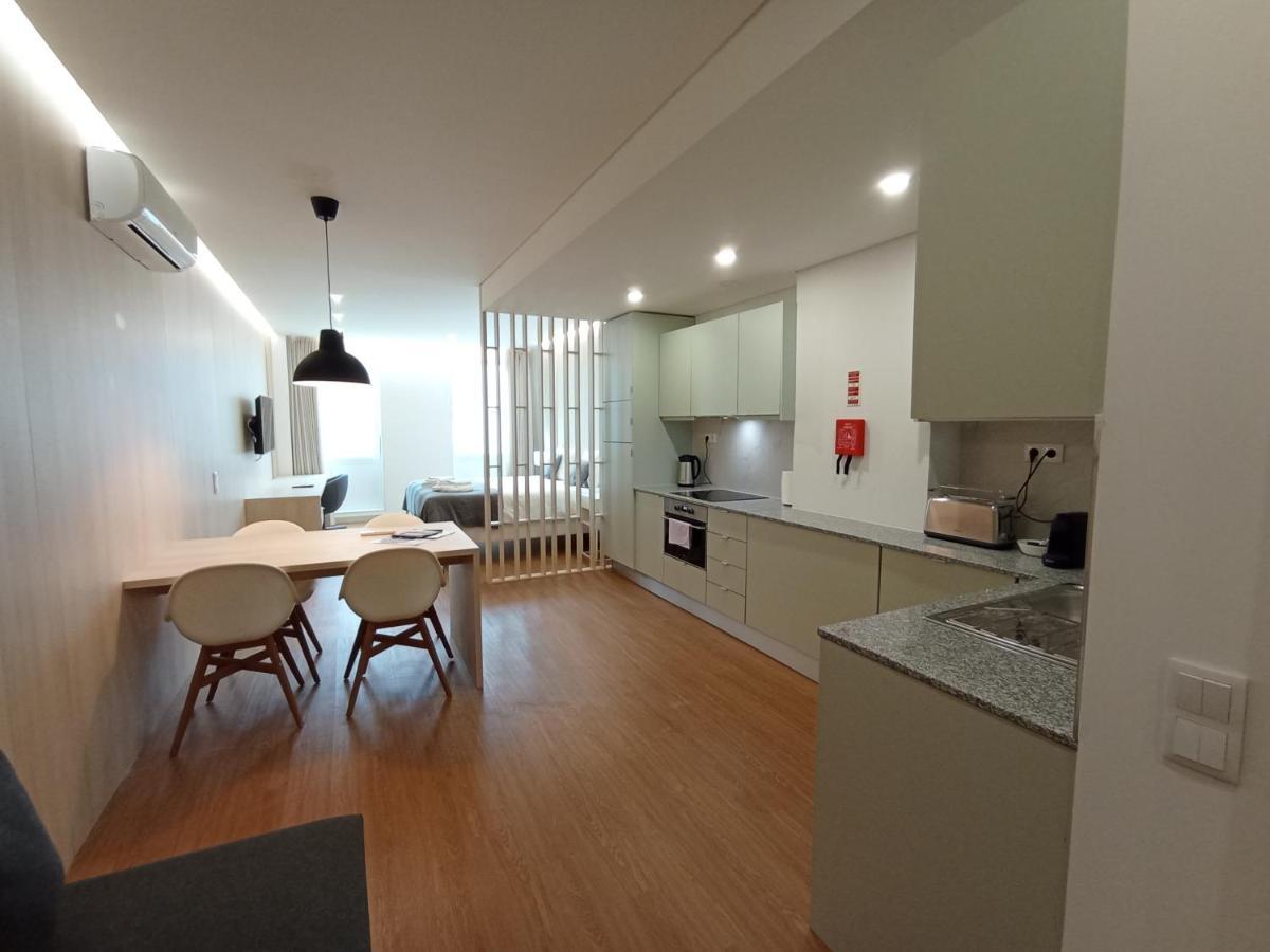 715 Gale Apartment Wi-Fi, Estacionamento Porto Eksteriør billede