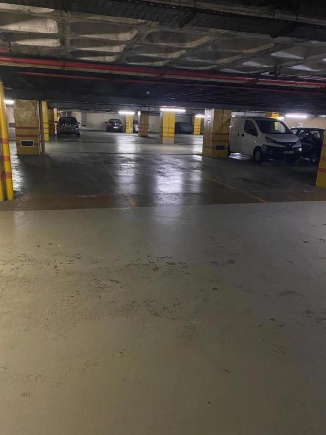 715 Gale Apartment Wi-Fi, Estacionamento Porto Eksteriør billede