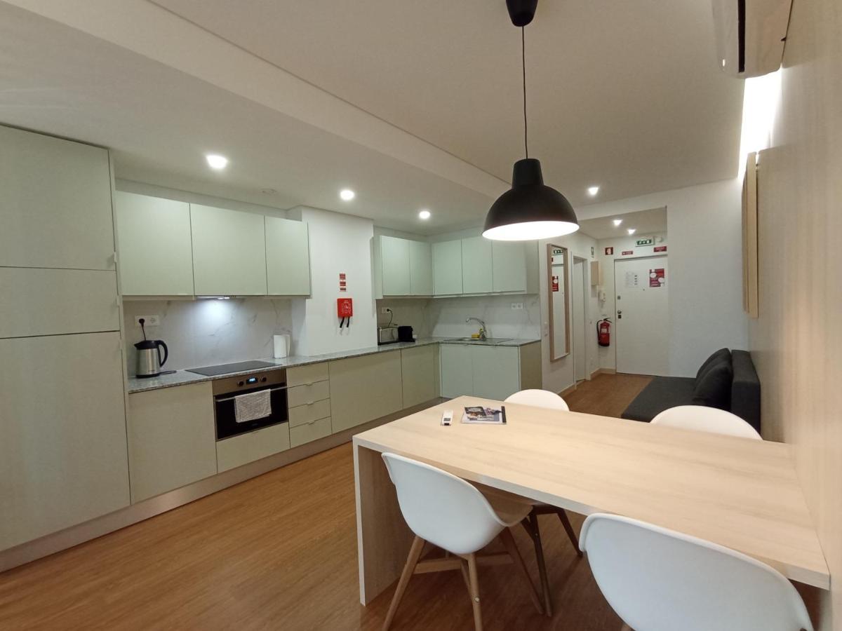 715 Gale Apartment Wi-Fi, Estacionamento Porto Eksteriør billede