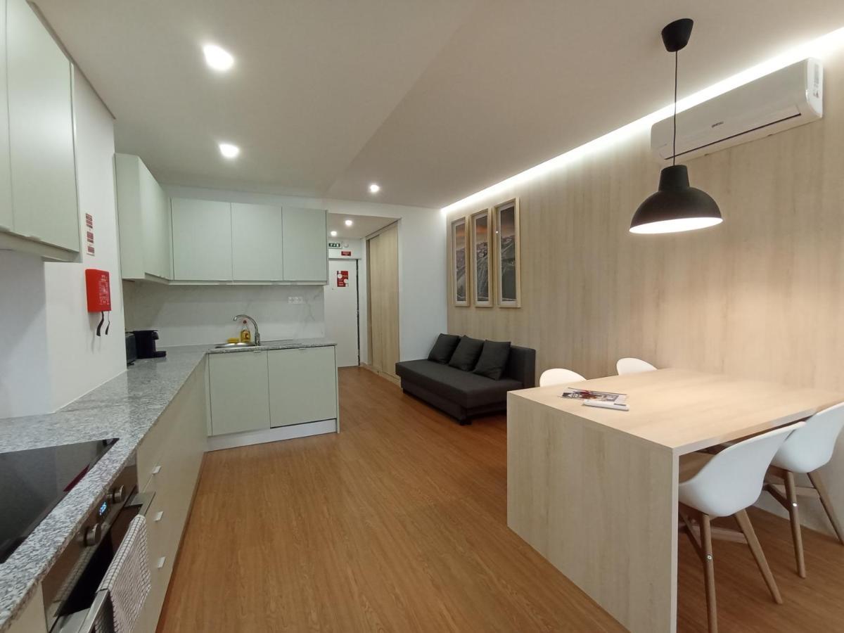 715 Gale Apartment Wi-Fi, Estacionamento Porto Eksteriør billede