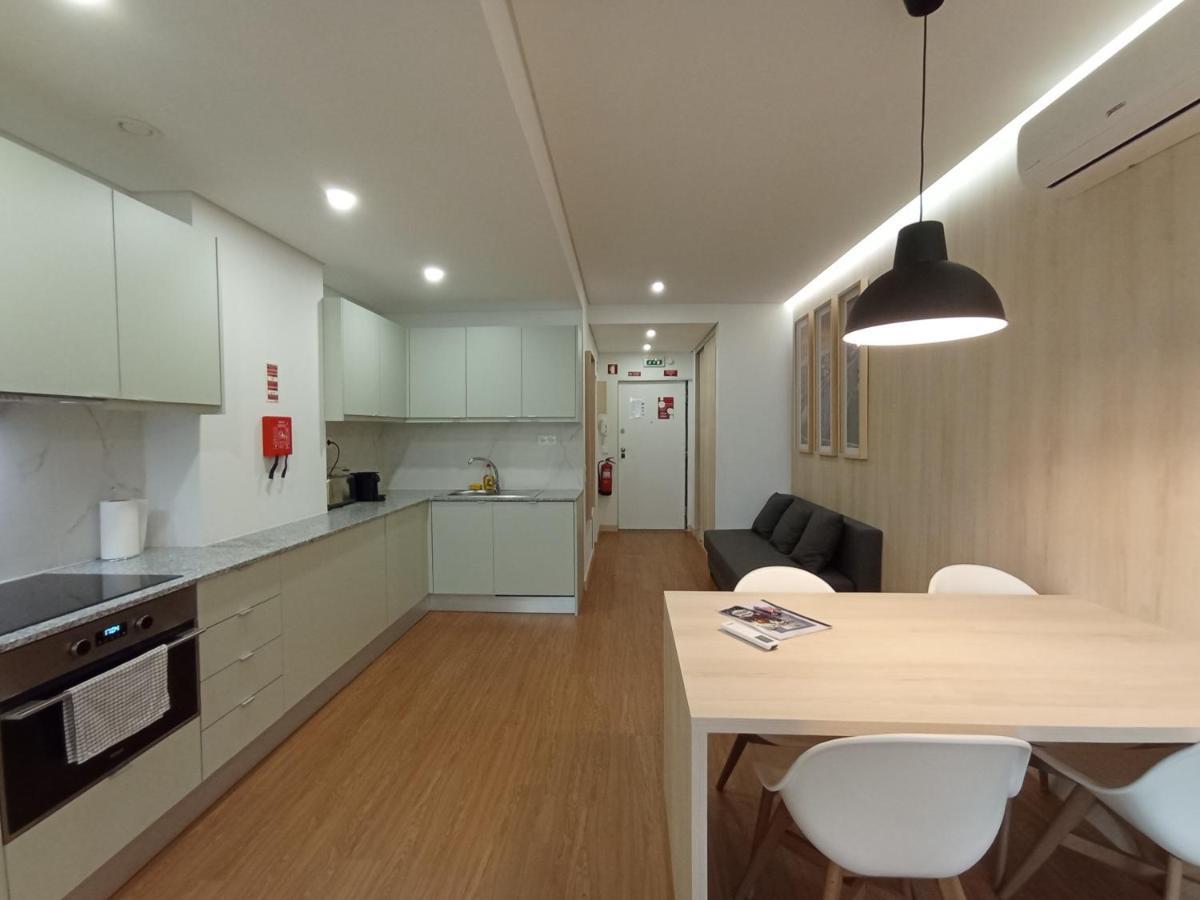 715 Gale Apartment Wi-Fi, Estacionamento Porto Eksteriør billede
